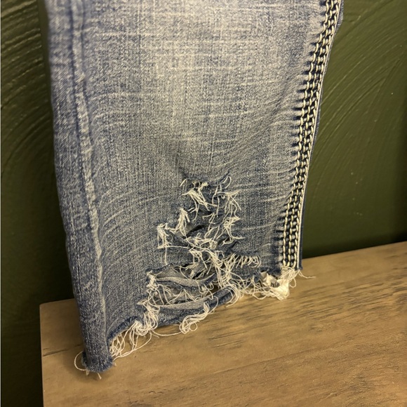 Ariya Distressed Embellished Jeans Sz 7/8 Skinny, Stretchy Y2K low rise - Picture 5 of 12